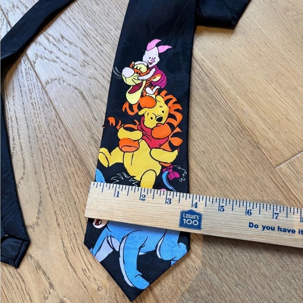 Vintage Disney winnie the pooh necktie